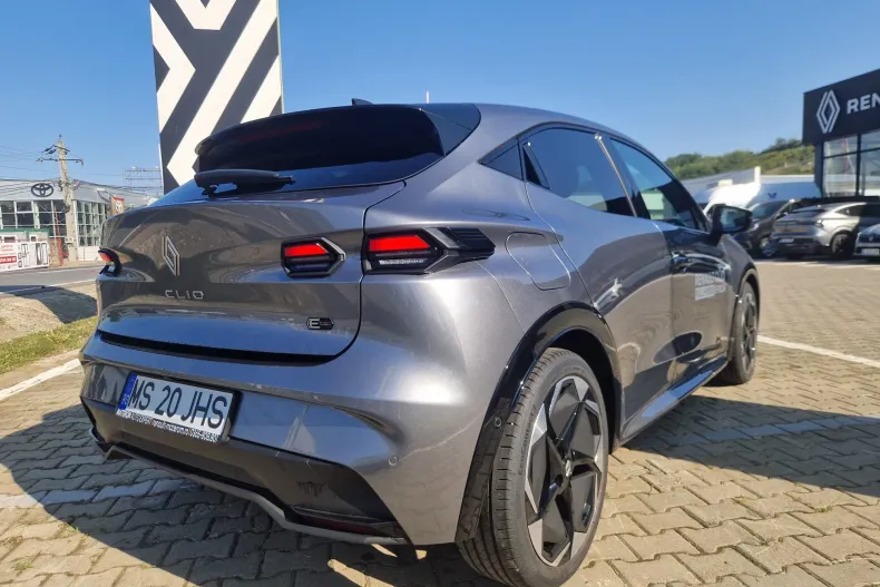 Renault Clio din 2026 cu 1.466 km - oferta REN242172 - foto 6
