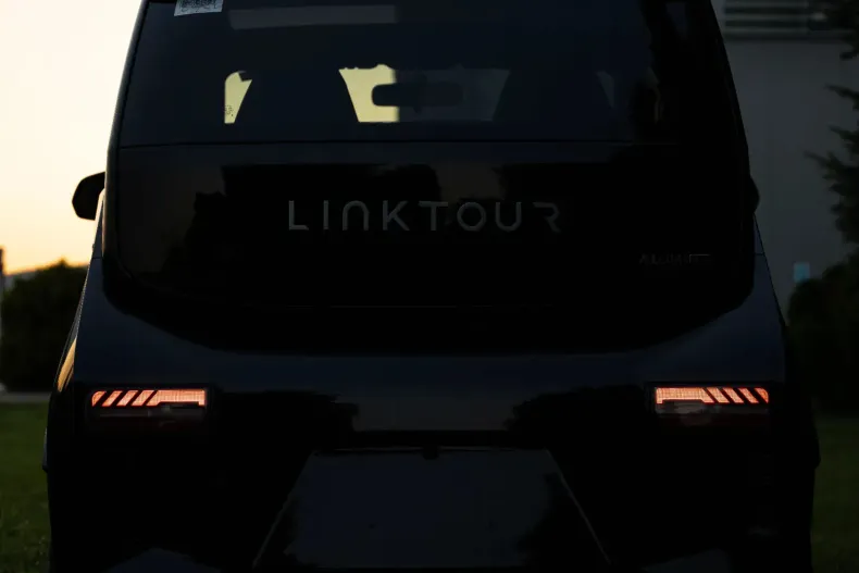 LINKTOUR Alumi Elite din 2026 cu 9 km - oferta LIN242174 - foto 12