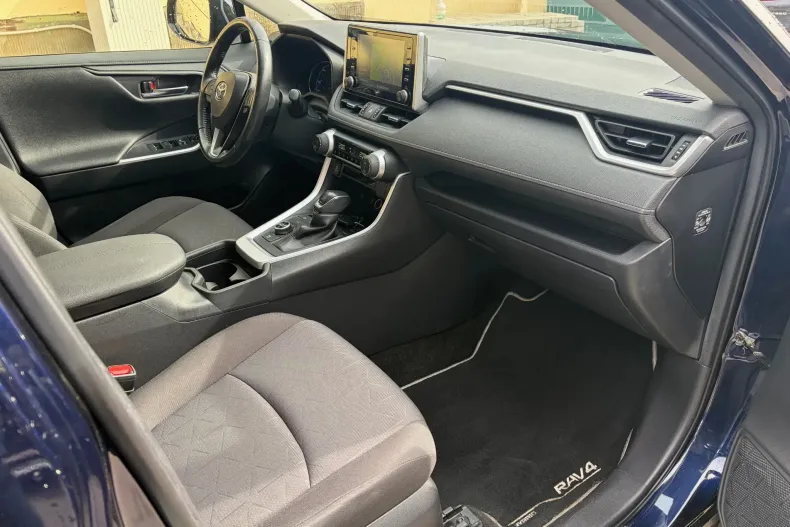 Toyota RAV4 din 2021 cu 145.200 km - oferta TOY242176 - foto 6