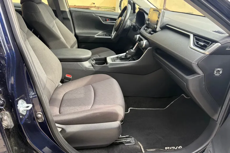 Toyota RAV4 din 2021 cu 145.200 km - oferta TOY242176 - foto 12