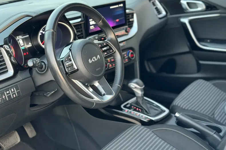 Kia Ceed din 2023 cu 145.300 km - oferta KIA242180 - foto 3