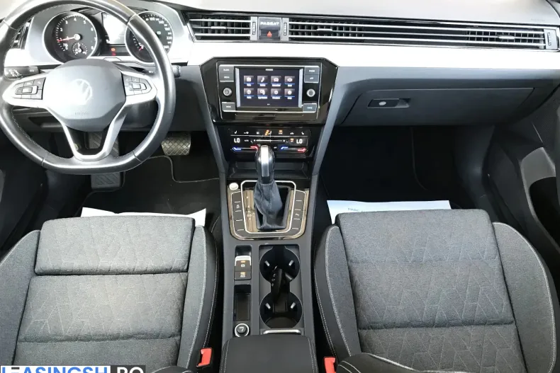 Volkswagen Passat din 2022 cu 72.631 km - oferta VOL242182 - foto 5