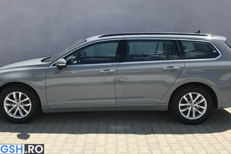 Volkswagen Passat din 2022 cu 72.631 km - oferta VOL242182 - foto 10