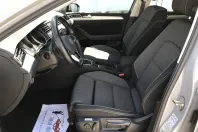 Volkswagen Passat din 2022 cu 72.631 km - oferta VOL242182 - foto 13