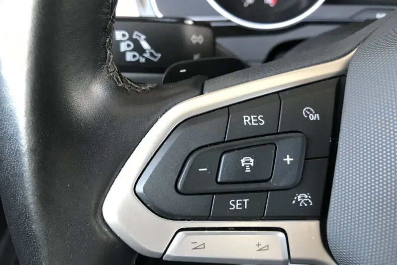 Volkswagen Passat din 2022 cu 72.631 km - oferta VOL242182 - foto 18