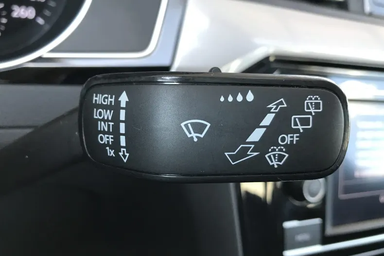 Volkswagen Passat din 2022 cu 72.631 km - oferta VOL242182 - foto 22