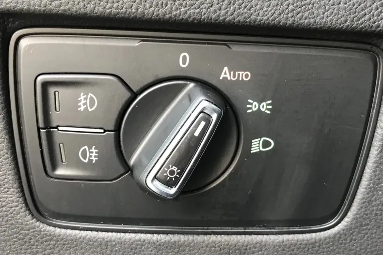 Volkswagen Passat din 2022 cu 72.631 km - oferta VOL242182 - foto 24
