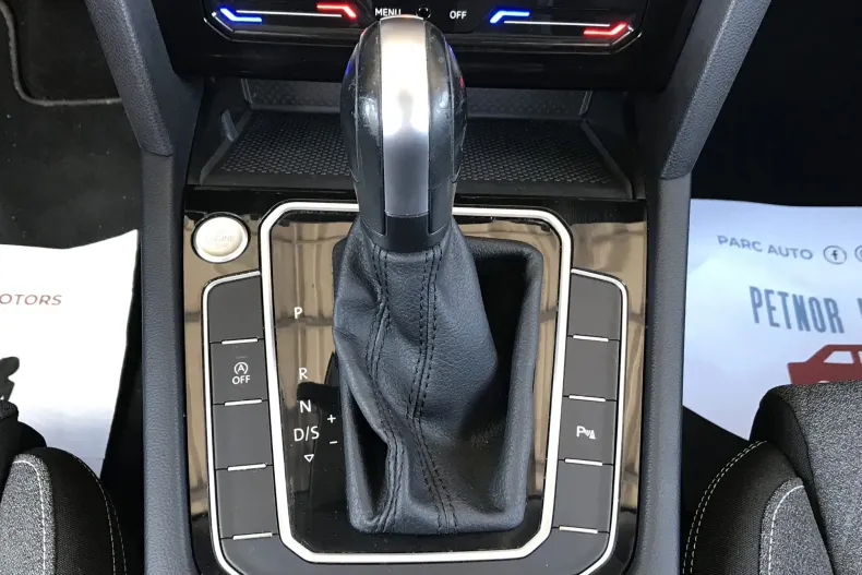 Volkswagen Passat din 2022 cu 72.631 km - oferta VOL242182 - foto 34