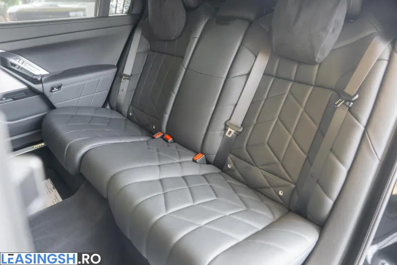 BMW 740d (Seria 7) din 2024 cu 91.247 km - oferta BMW242184 - foto 28