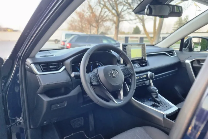 Toyota RAV4 din 2022 cu 140.901 km - oferta TOY242200 - foto 13