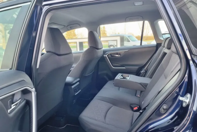 Toyota RAV4 din 2022 cu 140.901 km - oferta TOY242200 - foto 16