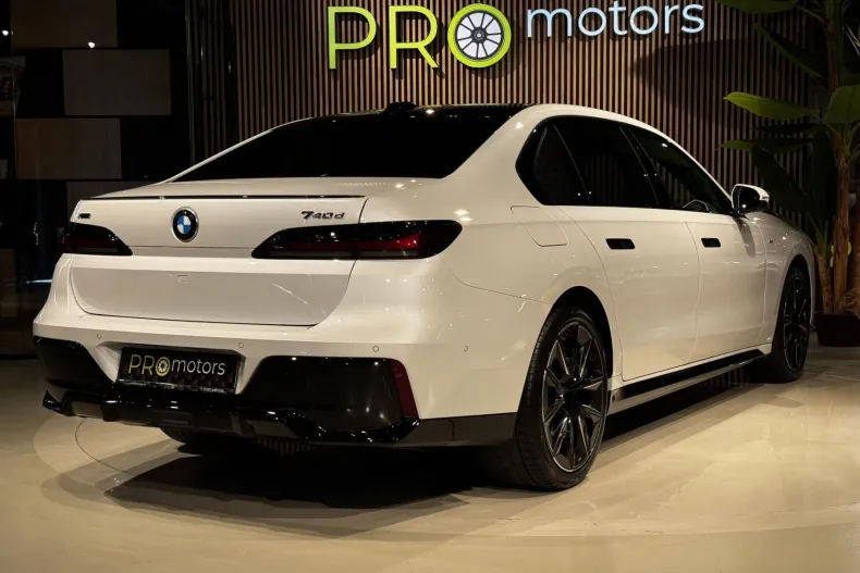 BMW 740d (Seria 7) din 2025 cu 20.000 km - oferta BMW242212 - foto 2