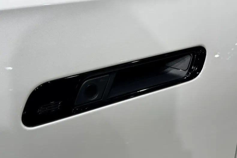 BMW 740d (Seria 7) din 2025 cu 20.000 km - oferta BMW242212 - foto 7