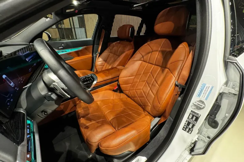 BMW 740d (Seria 7) din 2025 cu 20.000 km - oferta BMW242212 - foto 25