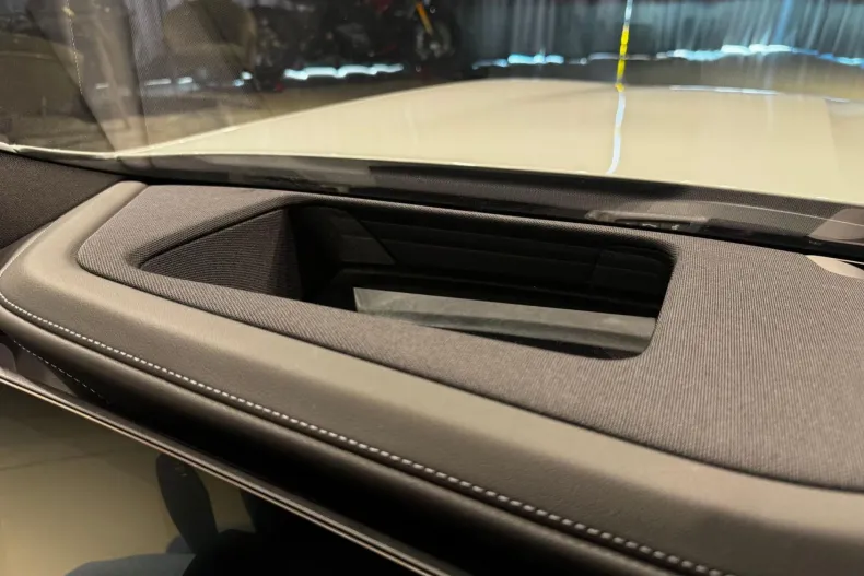 BMW 740d (Seria 7) din 2025 cu 20.000 km - oferta BMW242212 - foto 37