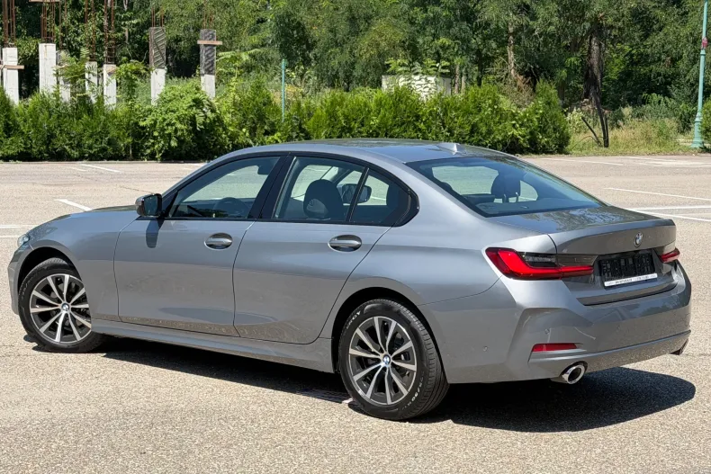 BMW 320i (Seria 3) din 2024 cu 65.800 km - oferta BMW242217 - foto 3