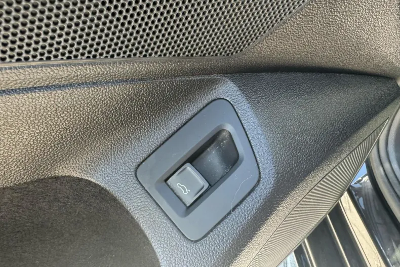 Volkswagen Passat din 2020 cu 90.906 km - oferta VOL242221 - foto 33