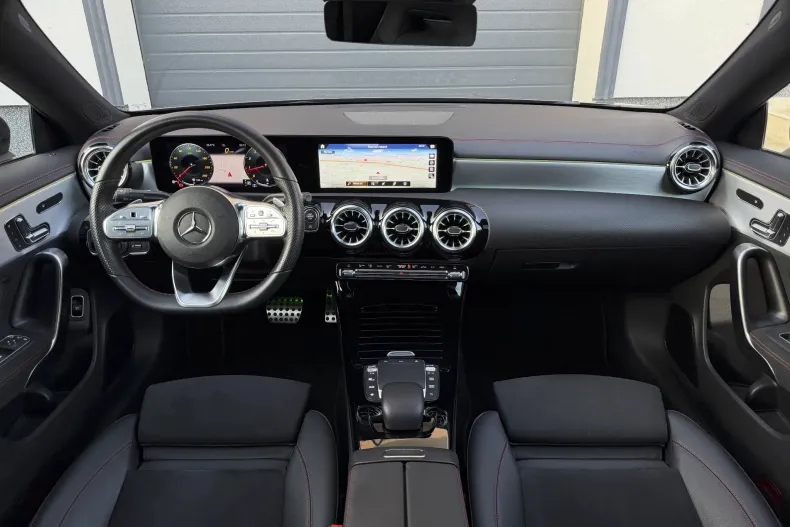 Mercedes-Benz CLA 180 (Clasa CLA) din 2021 cu 155.600 km - oferta MER242256 - foto 16
