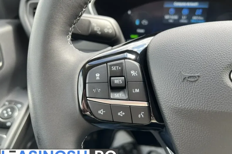 Ford Kuga din 2024 cu 17.300 km - oferta FOR242259 - foto 19