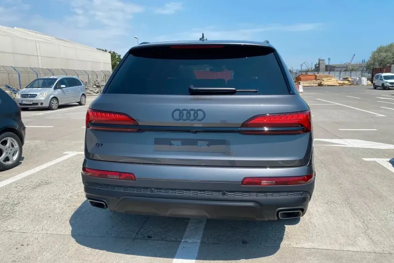 Audi Q7 din 2024 cu 10 km - oferta AUD242261 - foto 3