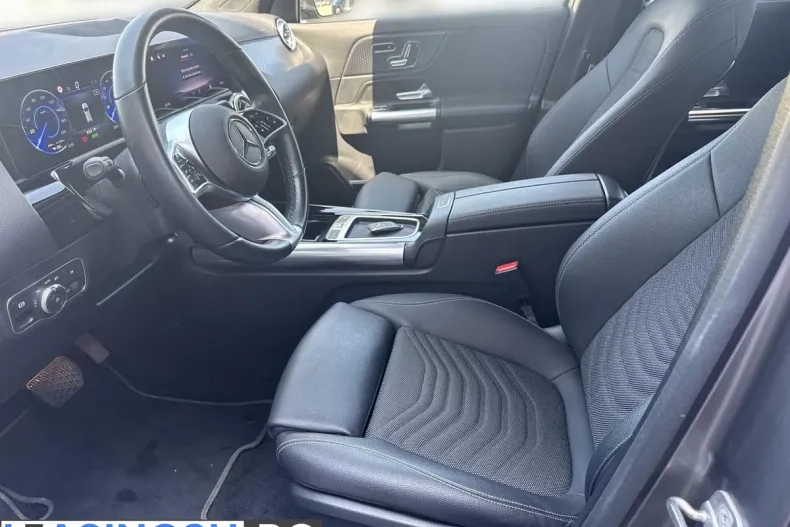 Mercedes-Benz EQA (Clasa GLA) din 2023 cu 21.753 km - oferta MER242262 - foto 13