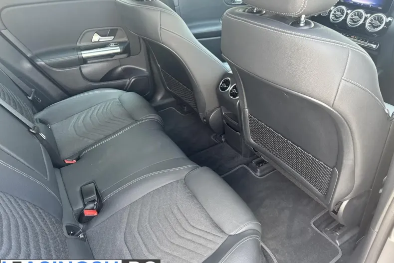 Mercedes-Benz EQA (Clasa GLA) din 2023 cu 21.753 km - oferta MER242262 - foto 14