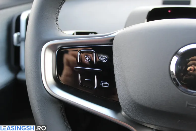 Volvo EX30 din 2024 cu 3.300 km - oferta VOL242264 - foto 9