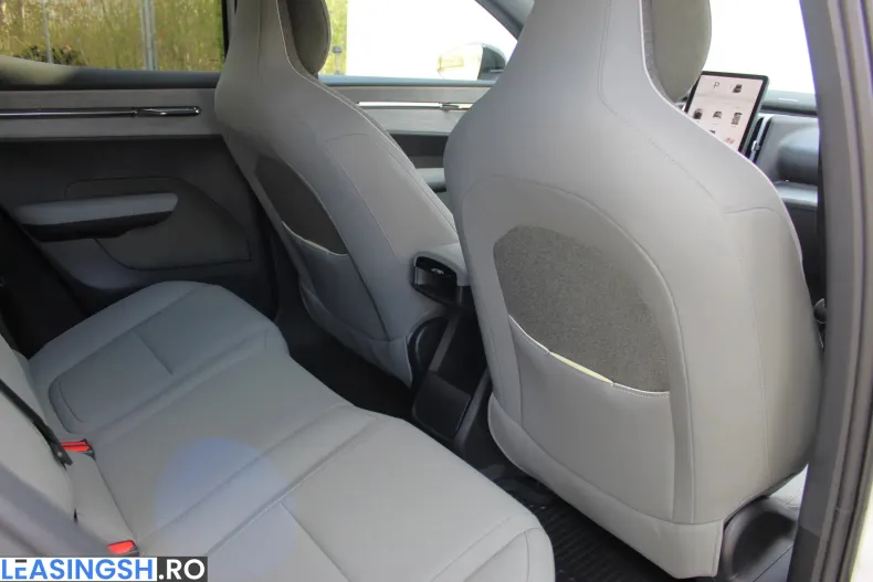 Volvo EX30 din 2024 cu 3.300 km - oferta VOL242264 - foto 26