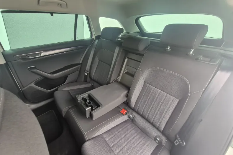 Skoda Superb din 2021 cu 147.565 km - oferta SKO242269 - foto 12