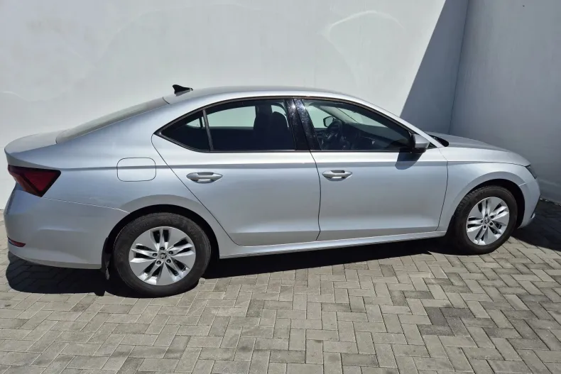 Skoda Octavia din 2023 cu 77.181 km - oferta SKO242271 - foto 6