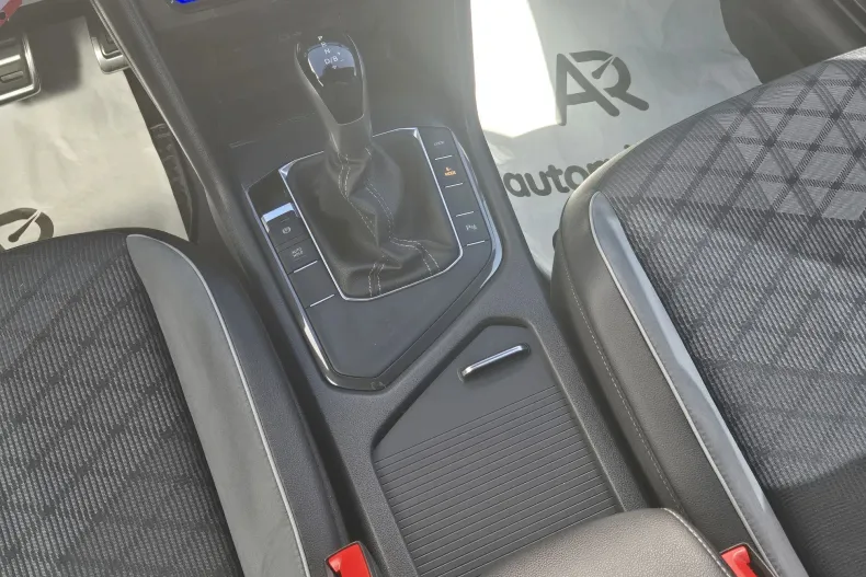 Volkswagen Tiguan din 2022 cu 150.851 km - oferta VOL242273 - foto 20