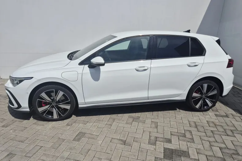 Volkswagen Golf din 2022 cu 109.247 km - oferta VOL242275 - foto 2