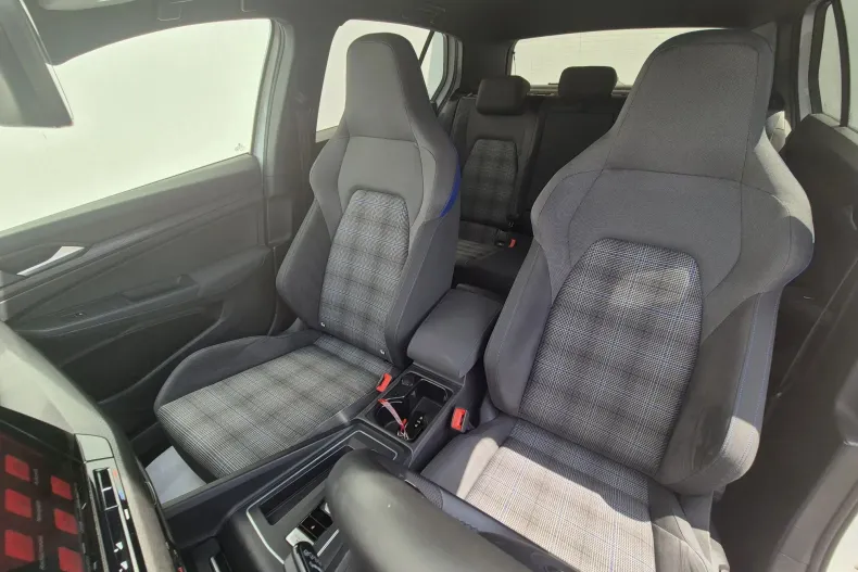 Volkswagen Golf din 2022 cu 109.247 km - oferta VOL242275 - foto 10