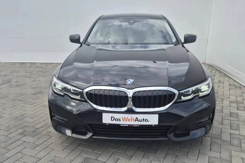 BMW 330d (Seria 3) din 2021 cu 66.296 km - oferta BMW242278 - foto 8