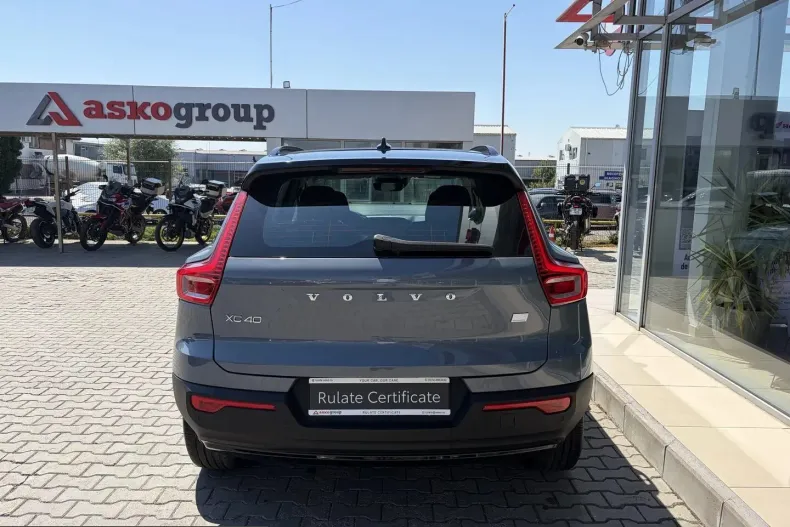 Volvo XC40 din 2020 cu 79.393 km - oferta VOL242292 - foto 5