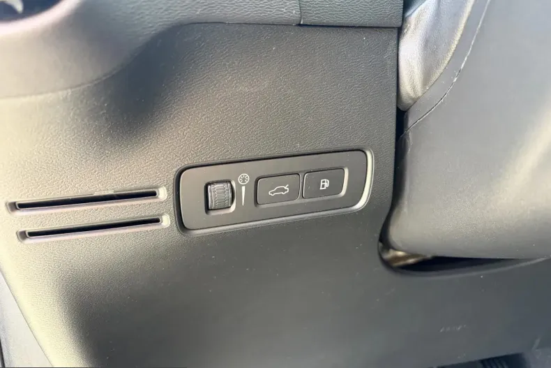 Volvo XC40 din 2020 cu 79.393 km - oferta VOL242292 - foto 17