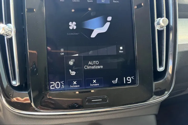 Volvo XC40 din 2020 cu 79.393 km - oferta VOL242292 - foto 30