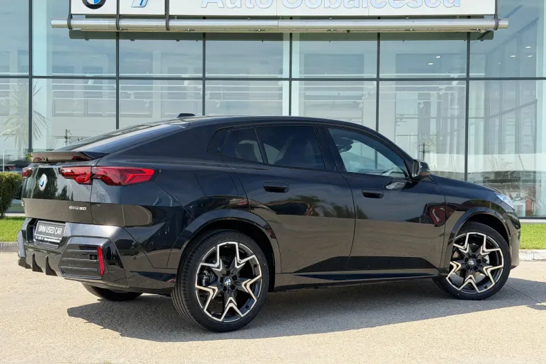 BMW iX2 (Seria X) din 2026 cu 4.000 km - oferta BMW242298 - foto 3