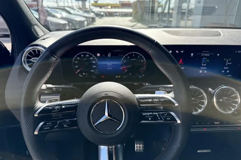Mercedes-Benz GLA 220 (Clasa GLA) din 2025 cu 20.497 km - oferta MER242304 - foto 10