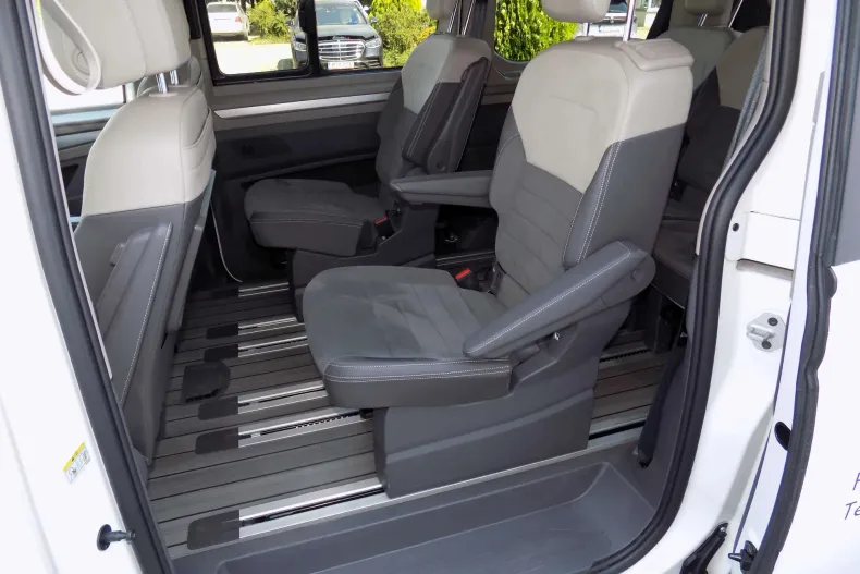 Volkswagen Multivan din 2026 cu 14.997 km - oferta VOL242305 - foto 21