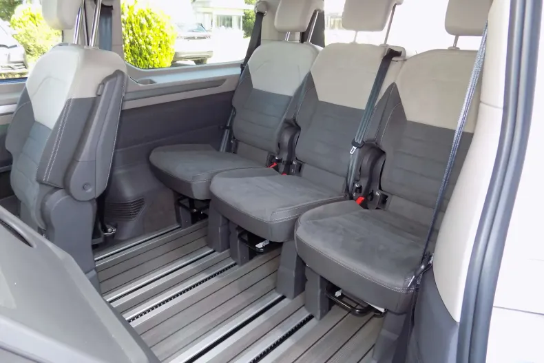 Volkswagen Multivan din 2026 cu 14.997 km - oferta VOL242305 - foto 22