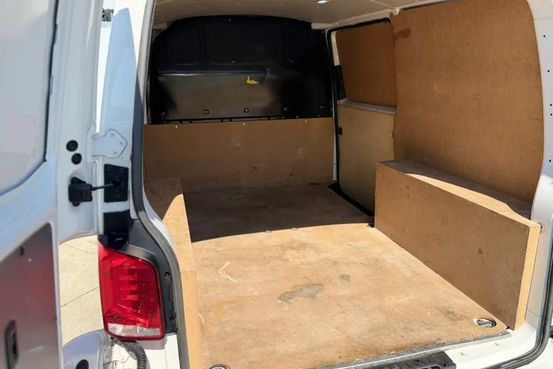 Volkswagen Transporter din 2021 cu 63.511 km - oferta VOL242306 - foto 20