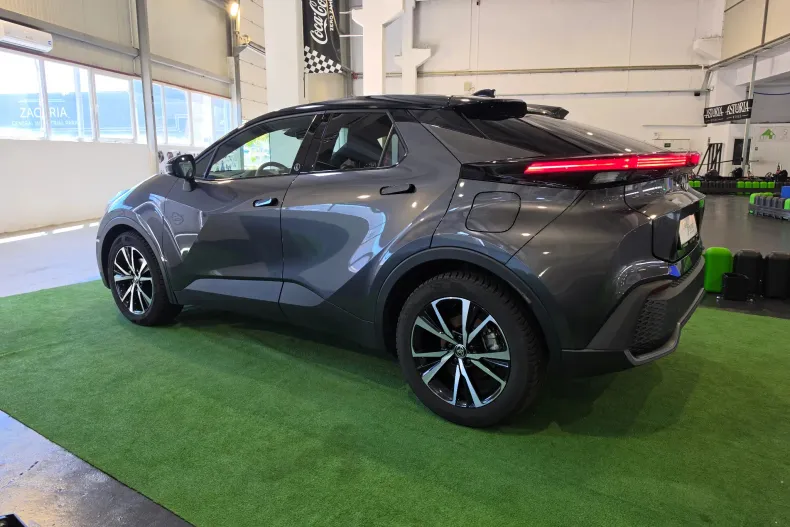Toyota C-HR din 2024 cu 8.900 km - oferta TOY242311 - foto 5