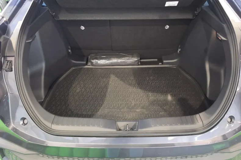 Toyota C-HR din 2024 cu 8.900 km - oferta TOY242311 - foto 29