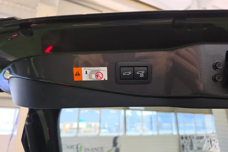 Toyota C-HR din 2024 cu 8.900 km - oferta TOY242311 - foto 30