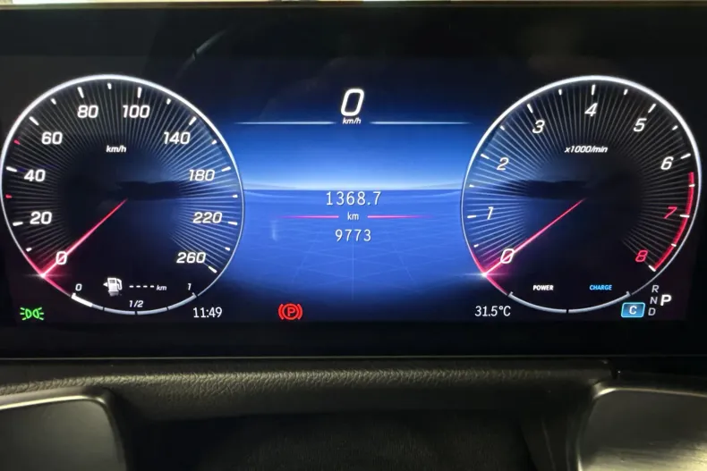 Mercedes-Benz GLB 250 (Clasa GLB) din 2025 cu 9.747 km - oferta MER242314 - foto 16