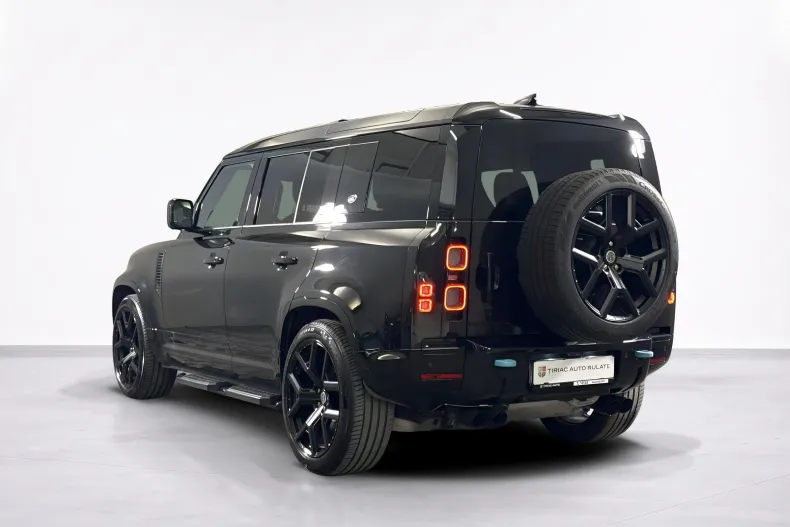 Land Rover Defender din 2022 cu 45.398 km - oferta LAN242320 - foto 3