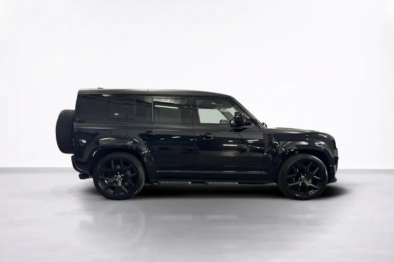 Land Rover Defender din 2022 cu 45.398 km - oferta LAN242320 - foto 6