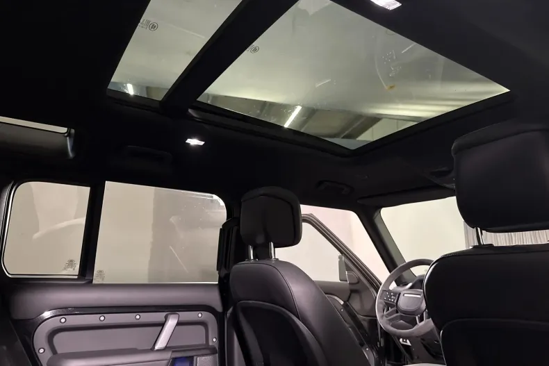 Land Rover Defender din 2022 cu 45.398 km - oferta LAN242320 - foto 22