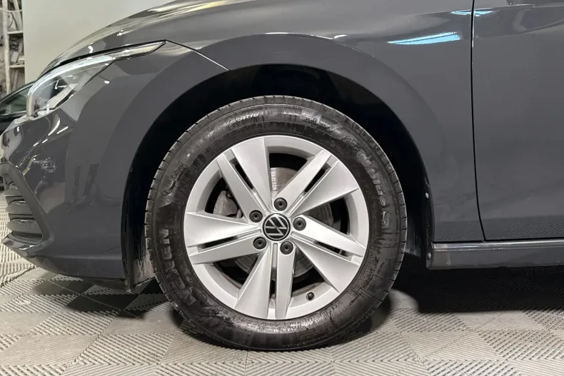 Volkswagen Golf din 2023 cu 55.232 km - oferta VOL242325 - foto 13